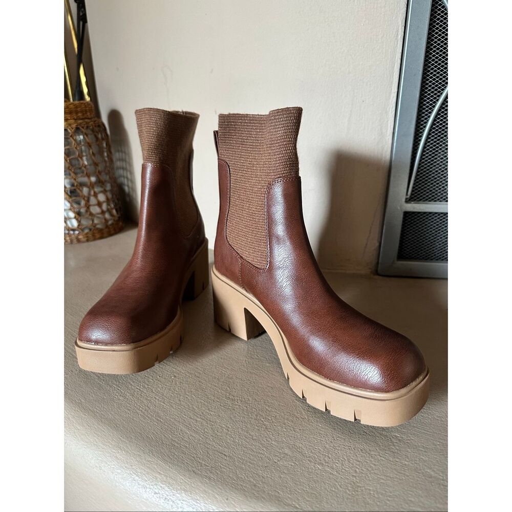 NWT Sun & Stone boots